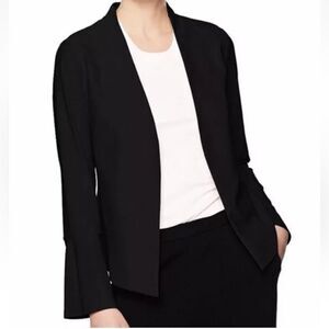 Adrianna Papell Women’s Black Open Front Bell Sleeve Blazer Size Medium EUC!